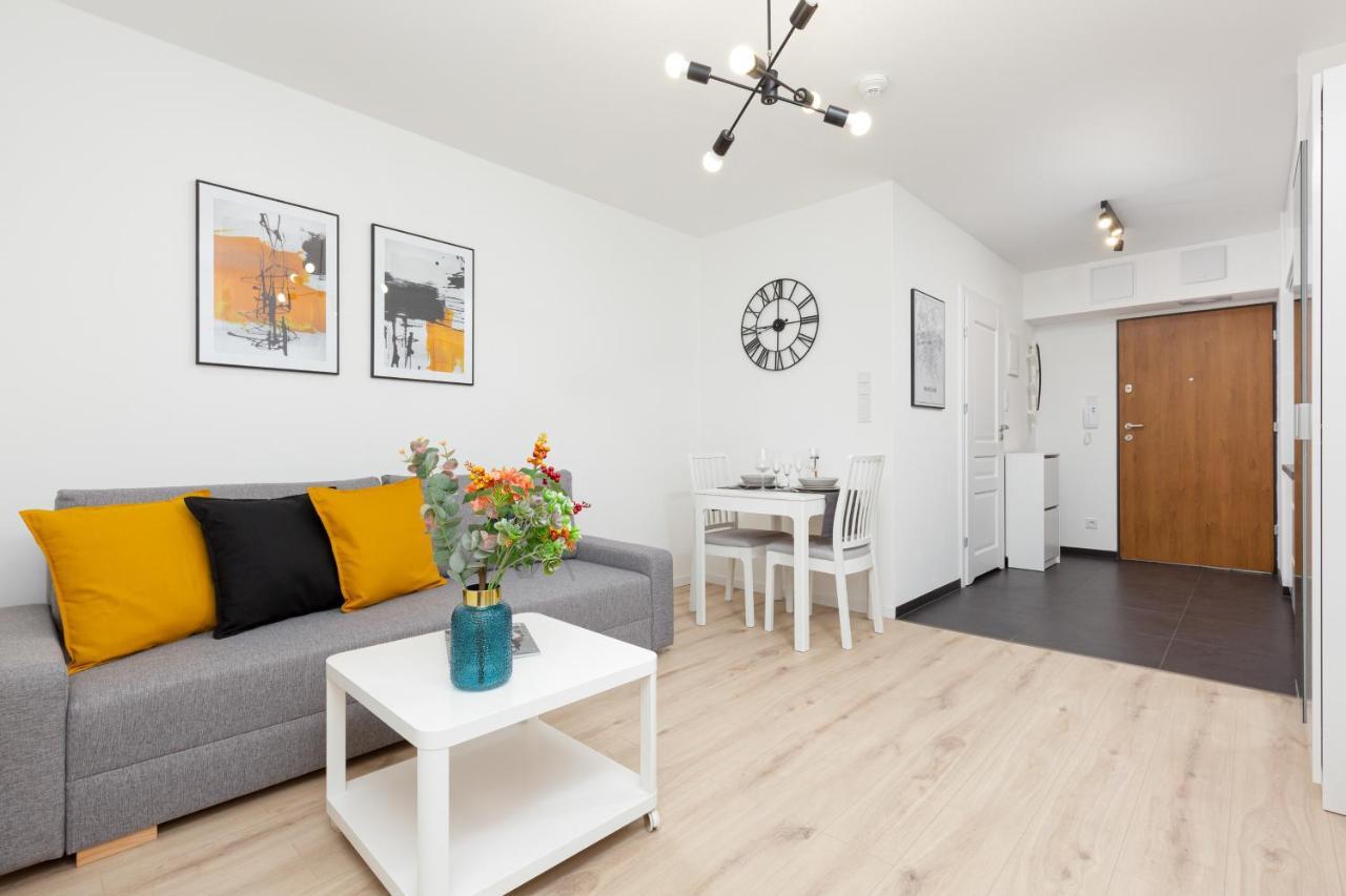 Elegancki Apartment Z Parkingiem By Noclegi Renters Varşovia Exterior foto